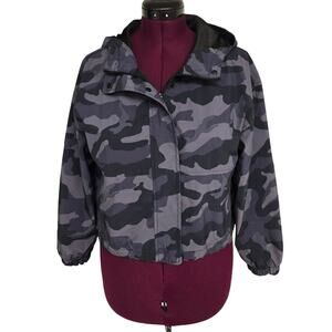 Women's Old Navy "Active" Gray Camo Water Resistant Cropped Rain Jacket | Size M